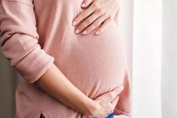 علامات الحمل في الشهر الأول بولد
